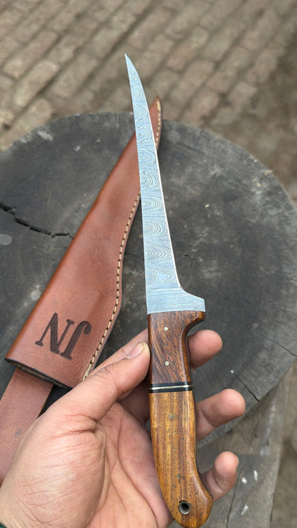 Traditional Scandinavian Fillet Knife Precision Fishing Blade with Leather Sheath