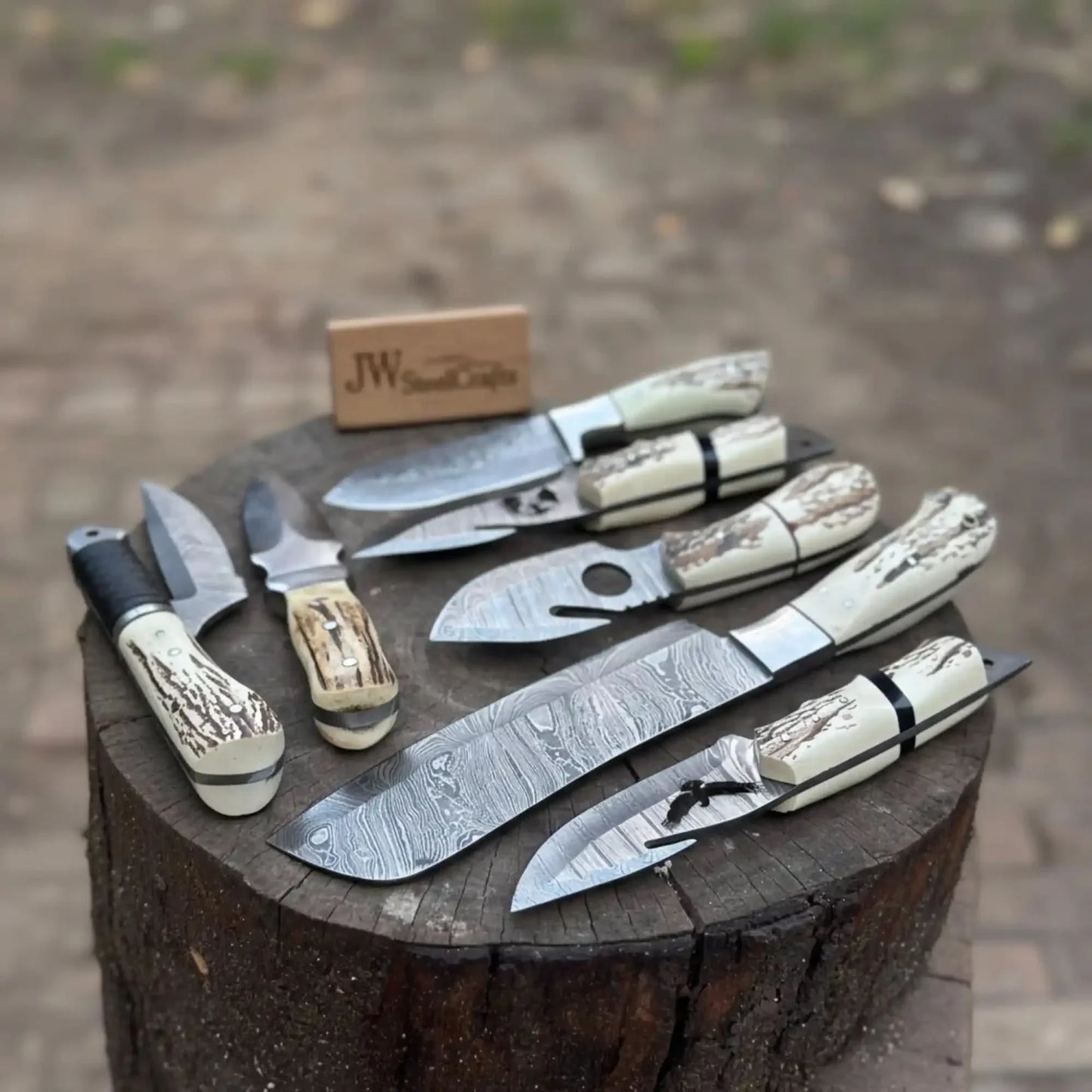 7 Piece Damascus Steel Knife Set with Synthetic Antler Handles