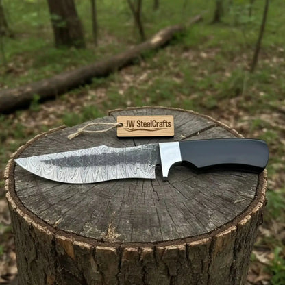 Damascus Trailing Point Fixed Blade Hunting Knife — Forged Ladder Pattern Blade, Black Resin Handle & Steel Guard