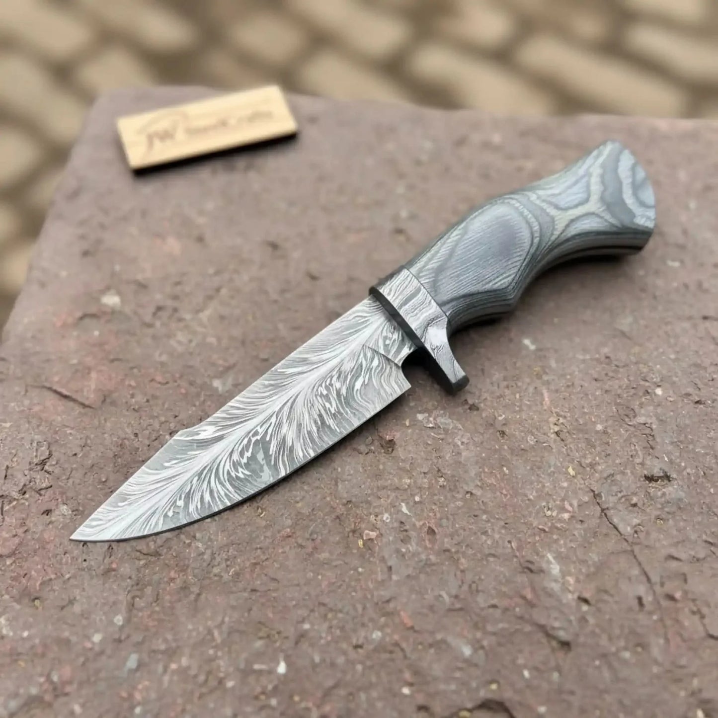 Bobcat Style Drop Point Hunting Knife Feather Damascus Blade Gray Pakka Wood Handle EDC Fixed Blade