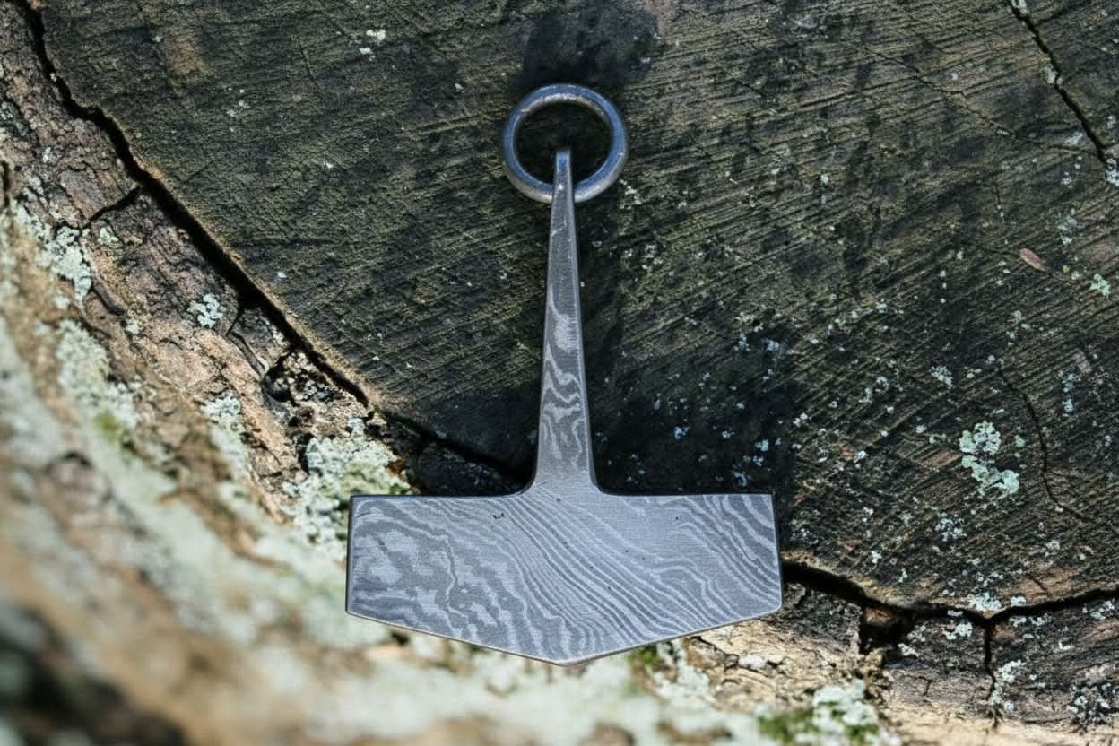 DE-0015 Custom Handmade Damascus steel Viking pendant /Thor Hammer Pendant/Jewellery