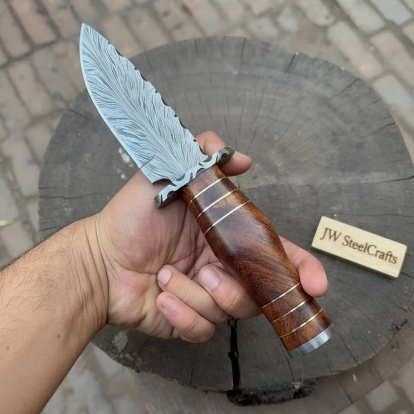 Handmade Damascus Bowie Knife 4.5”Clip Point Blade Rosewood Handle & Guard