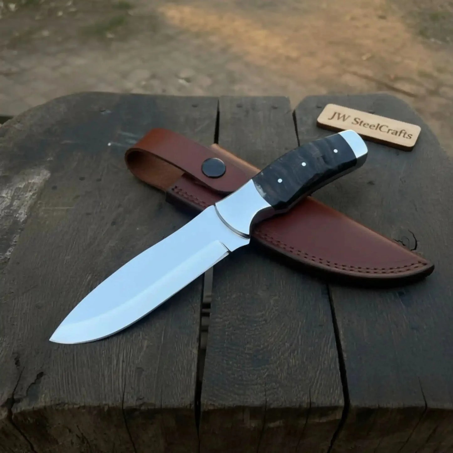 Handmade Full Tang Drop Point Hunting Knife 9-Inch Blade with Ram Horn Handle
