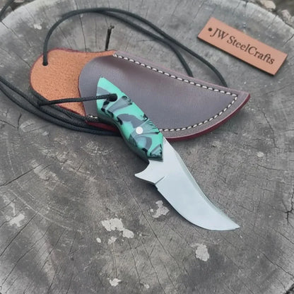 Neck Knife with Leather Sheath – Mini Damascus Pattern Blade | Green Resin Handle | JW SteelCrafts