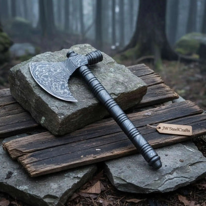 Artisan Damascus Smoking Axe – Functional Tobacco Pipe with Sculpted Hardwood Shaft