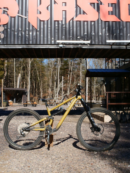 DEMO - 2025 Specialized Status 170 2